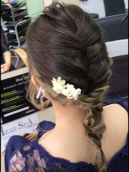 結婚式のお呼ばれ ヘアアレンジ ダウンスタイル 2 Hair Salon Unity 結婚式のお呼ばれ ヘアアレンジ ダウンスタイル 2 Hair Salon Unity